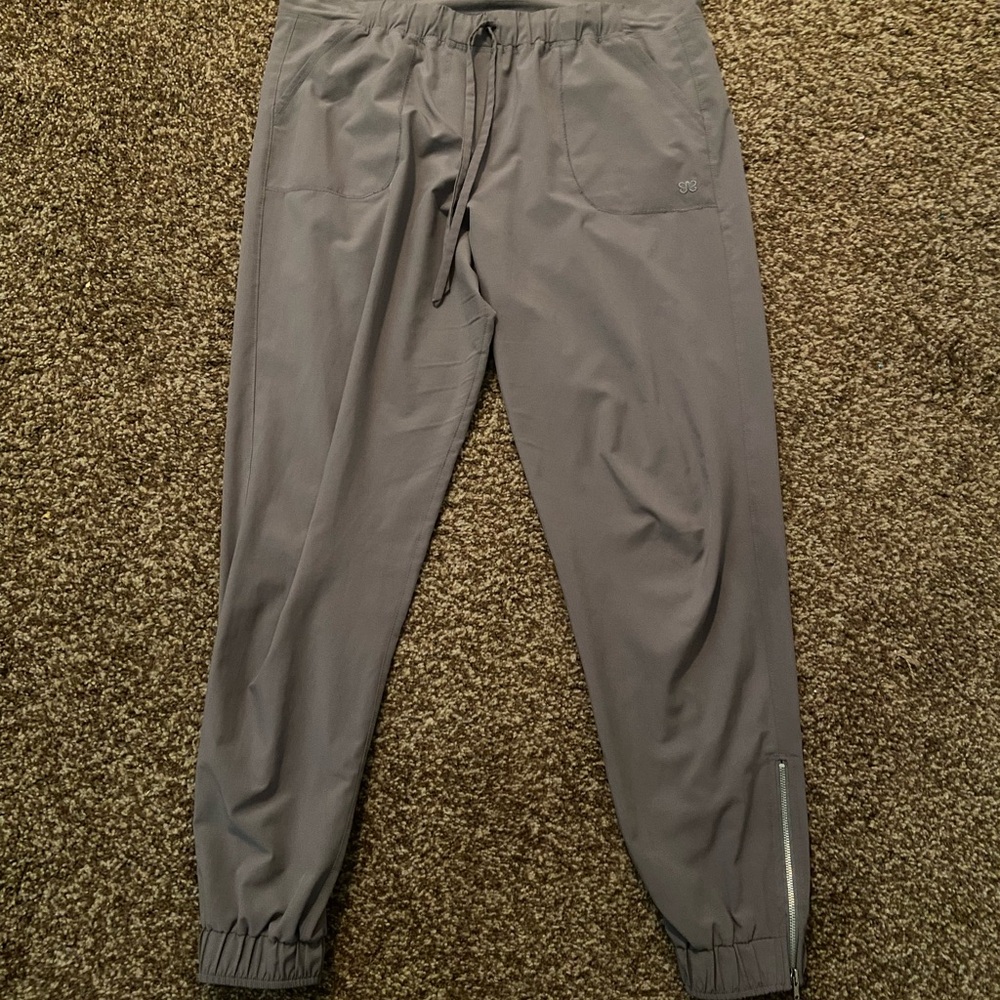 Albion gray Jetsetters